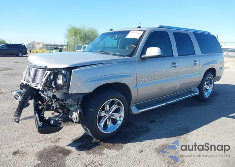 2005 Cadillac Escalade Esv Platinum Edition from USA, damaged, VIN 3GYFK66N45G224752